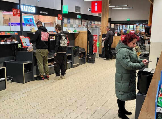 Vestavba samoobslužných pokladen v OC